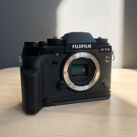 Fujifilm X-T2 Pakke, Kamerahus med håndgrep