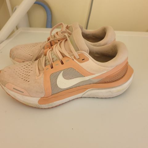 Nike Vomero Zoom