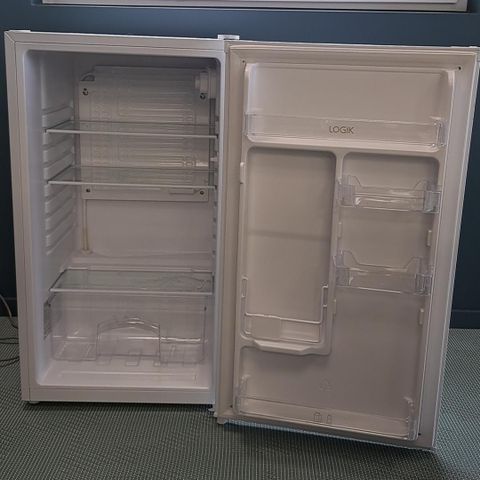Kjøleskap selges