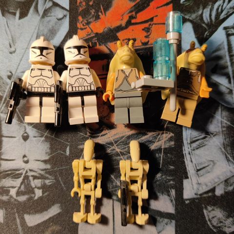 StarWars legofigurer se beskrivelse for pris!