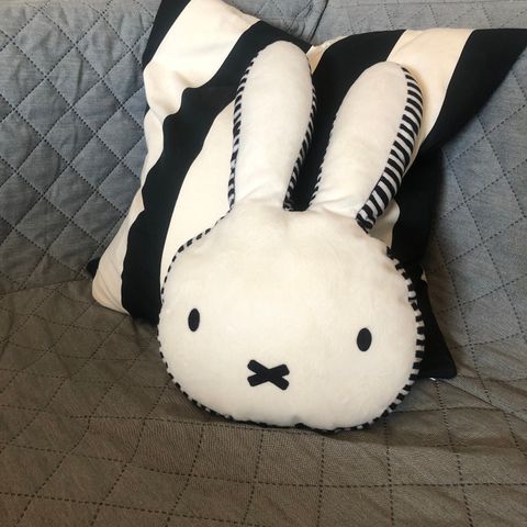 Miffy kanin pute til barnerom (hentes/sendes)