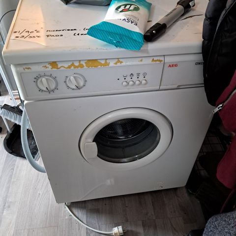 Fungerende vaskemaskin må bort pga plassmangel