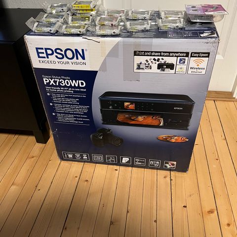 Epson printer - Med nye mye blekkpatroner følger med