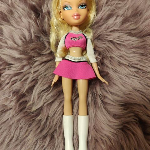 Bratz Doll Play Sportz Cheerleader Cloe
