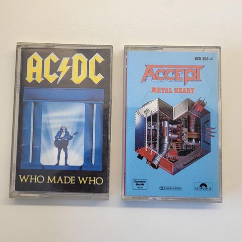 AC/DC og Accept kassetter