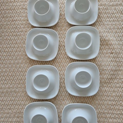 8 hvite eggeglass, IKEA 365+ Susan Pyke