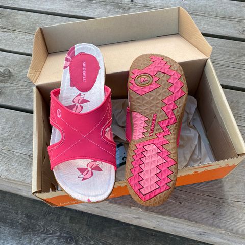 Sandaler dame str 40, Merrell. Ikke brukt. Rosa/bringebær.