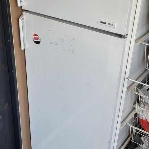 Kjøleskap med fryser