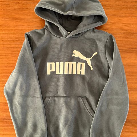 PUMA Junior hettegenser og bukse sett i str. 140 (9-10 år)