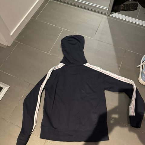 Gant hoodie str 170