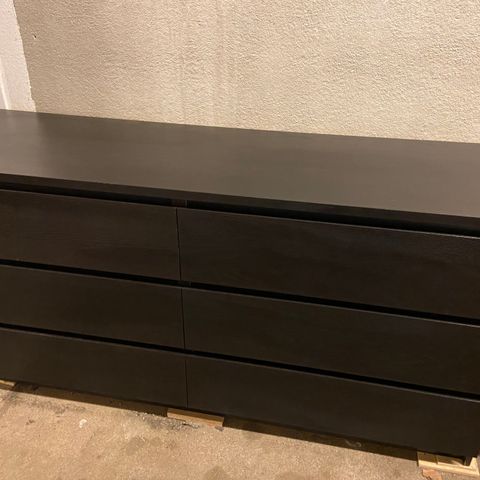 IKEA malm kommode i svart