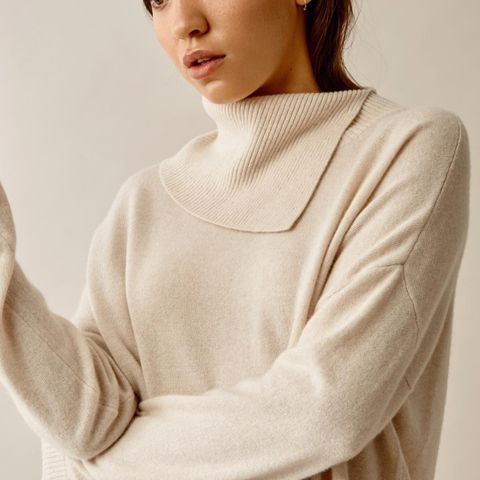 Soft Goat split turtle neck, beige, str. M