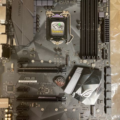 Asus Rog Strix B250f gaming hovedkort