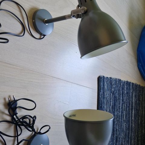 Ikea aröd vegglampe/ leselampe/ sengelampe