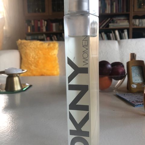 DKNY.  Energizing Woman. 100ml. Parfyme. Duft.