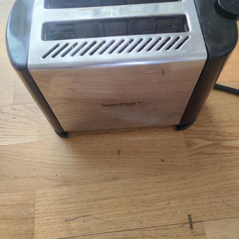 Toast maskin / toaster (veldig lite brukt)