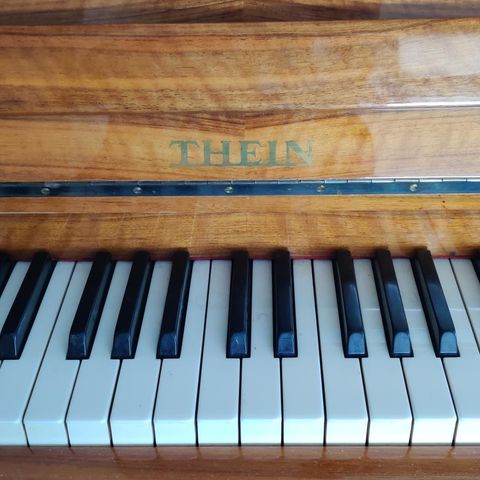 Brukt Thein piano til salgs