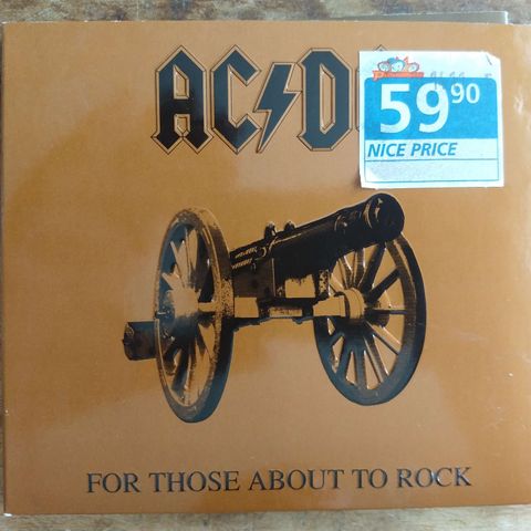 🎵 AC/DC  – For Those About To Rock (We Salute You) 🎵