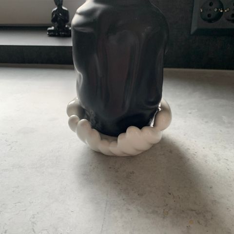 Ny Vase «Føremål» Ikea