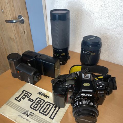 Nikon F-801 m objektiver