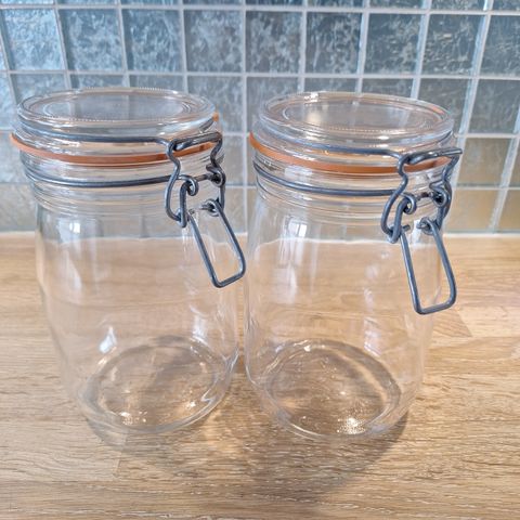 2 stk glasskrukker/patentglass 1 liter