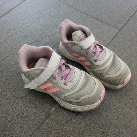 Adidas joggesko