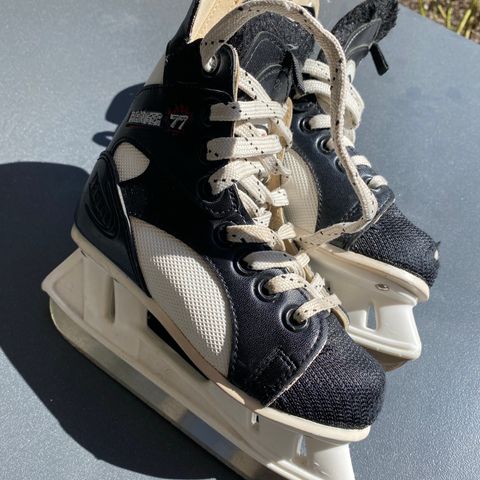 Hockey / Bandy skøyter str 29 (Ranger 77)