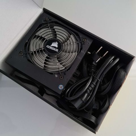 Corsair TX550M