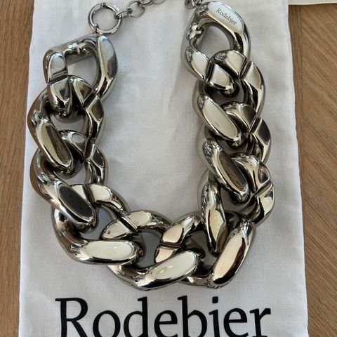 Silver links smykke rodebjer