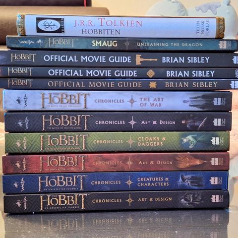 Samling The Hobbit chronicle bøker selges