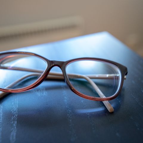 DKNY briller | Styrke -7.00