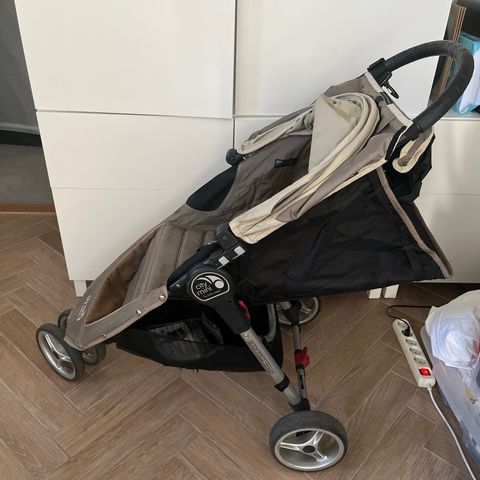 Baby jogger city mini