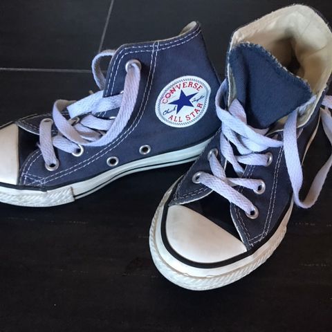 Converse str. 27