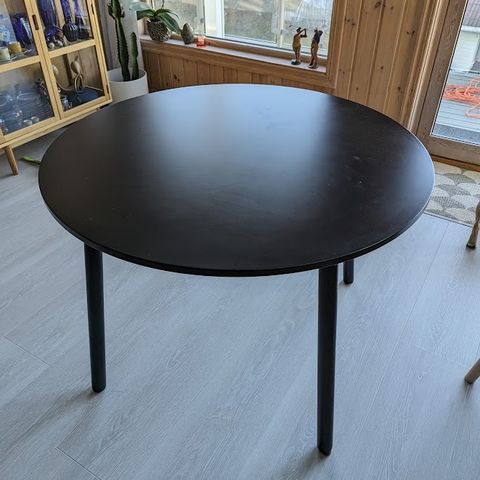 Rundt sort bord  100cm