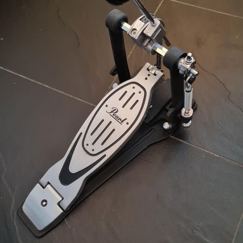Pearl P-900 pedal