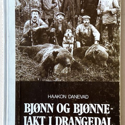 Haakon Danevad. "Bjønn og bjønnejakt i Drangedal". Elverum 1978.