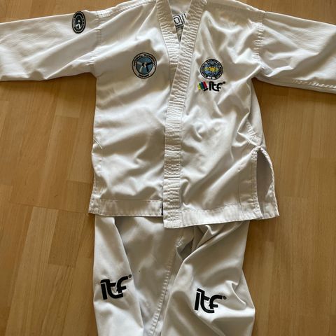 taekwon-do  drakt 140