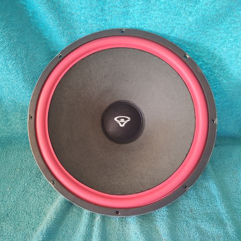 Cerwin vega 15" bass 152W nyrestaurert