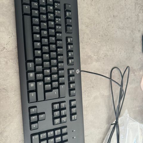 Nytt og ubrukt HP tastatur og mus