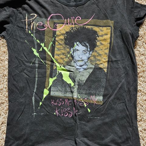 The Cure - Kiss Me x 3 tour vintage t-shirt / t-skjorte