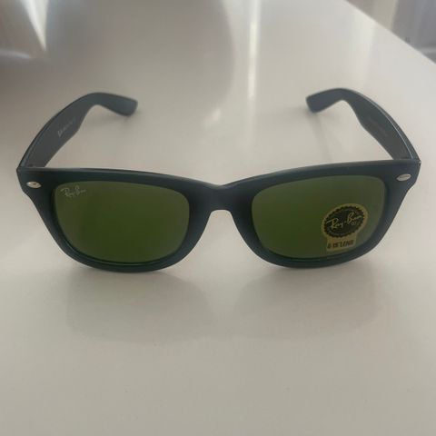 Nye klassiske Ray Ban solbriller for dame/ mann