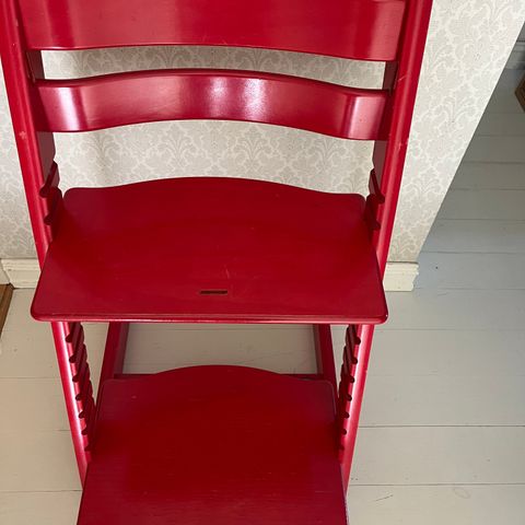 Trip trapp stol, Stokke rød
