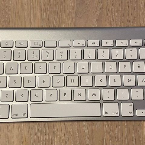 Apple Bluetooth Tastatur/keyboard A1314 selges Norsk, 3. gen