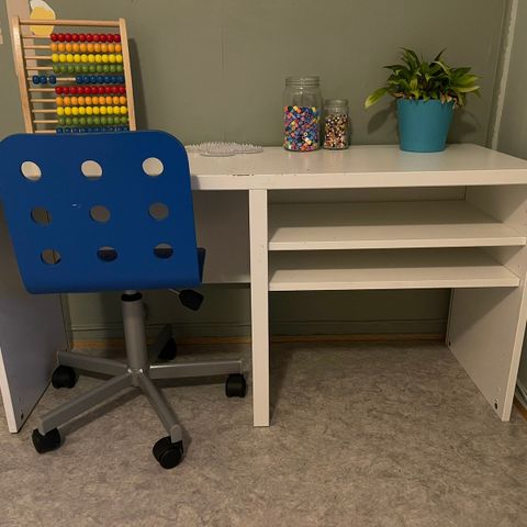 Bestå Ikea skrivebord barn
