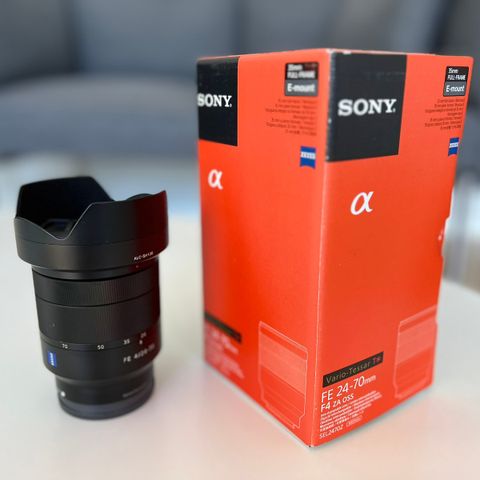 Sony 24-70mm f4 Zeiss med original emballasje