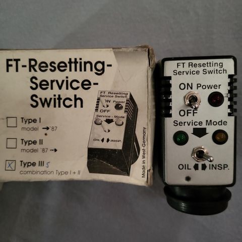 FT-Resetting service switch