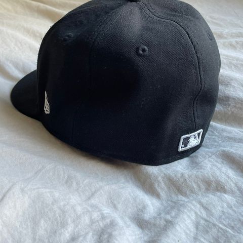 fitted New Era caps