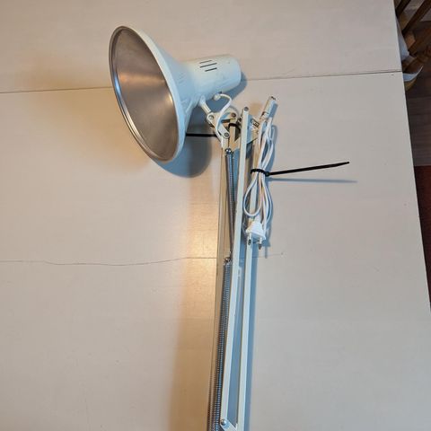 Luxo L-1P arkitektlampe