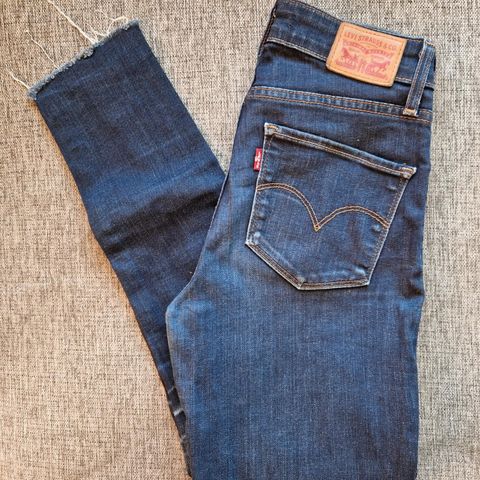 Levis 721 high rise skinny