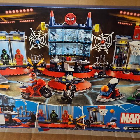 Lego Marvel 76175: Attack on the Spider Lair